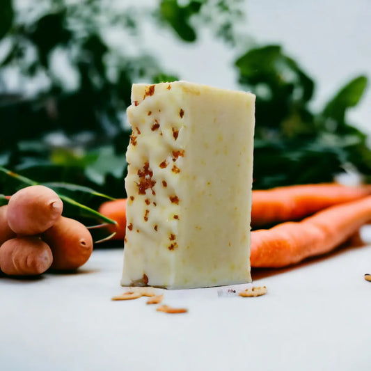 Savon Effet Bonne Mine certifié Bio, Carotte & Lait de Chèvre